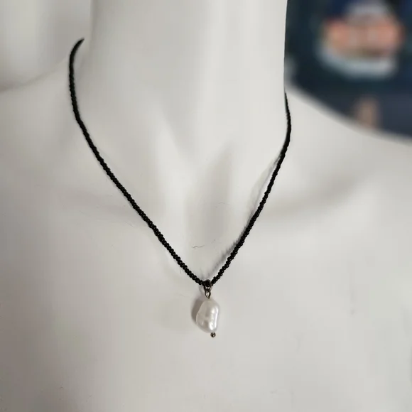 J. Crew Black Beaded Necklace with Pearl Charm - Picture 1 of 3